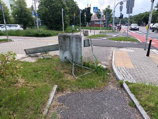 Cztery lata czekania na przesunięcie „świętej skrzynki” na Anielewicza. Prace wkrótce będą mogły ruszyć