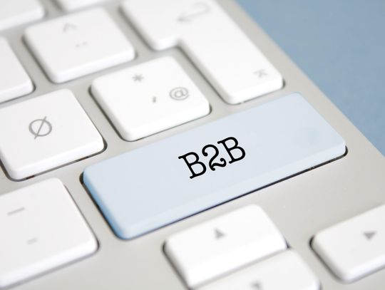Jak platformy B2B wspierają sprzedaż wielokanałową?