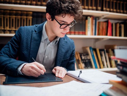 Kariera prawnika w stolicy - jak zacząć studia i zdobyć doświadczenie w kancelariach?