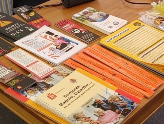 „Nie daj się nabrać”. Policja szkoli seniorów na Woli