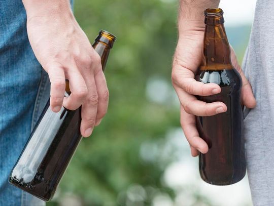 Nocna prohibicja w całej Warszawie? Radni podjęli kluczową decyzję Nocna prohibicja w całej Warszawie? Radni podjęli kluczową decyzję