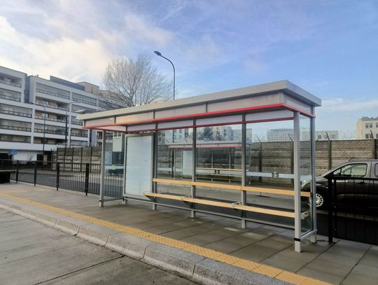 Nowa pętla autobusowa przy Ostroroga. Przystanki Młynów zmieniają nazwę