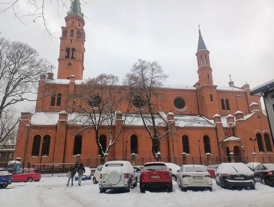 Proboszcz z Nowolipek kontra mieszkańcy. Decyzja w rękach mazowieckiego konserwatora zabytków