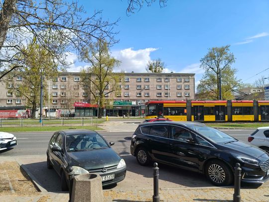 Piesi zyskają w al. Jana Pawła II. Mają powstać trzy nowe przejścia dla pieszych Piesi zyskają w al. Jana Pawła II. Mają powstać trzy nowe przejścia dla pieszych