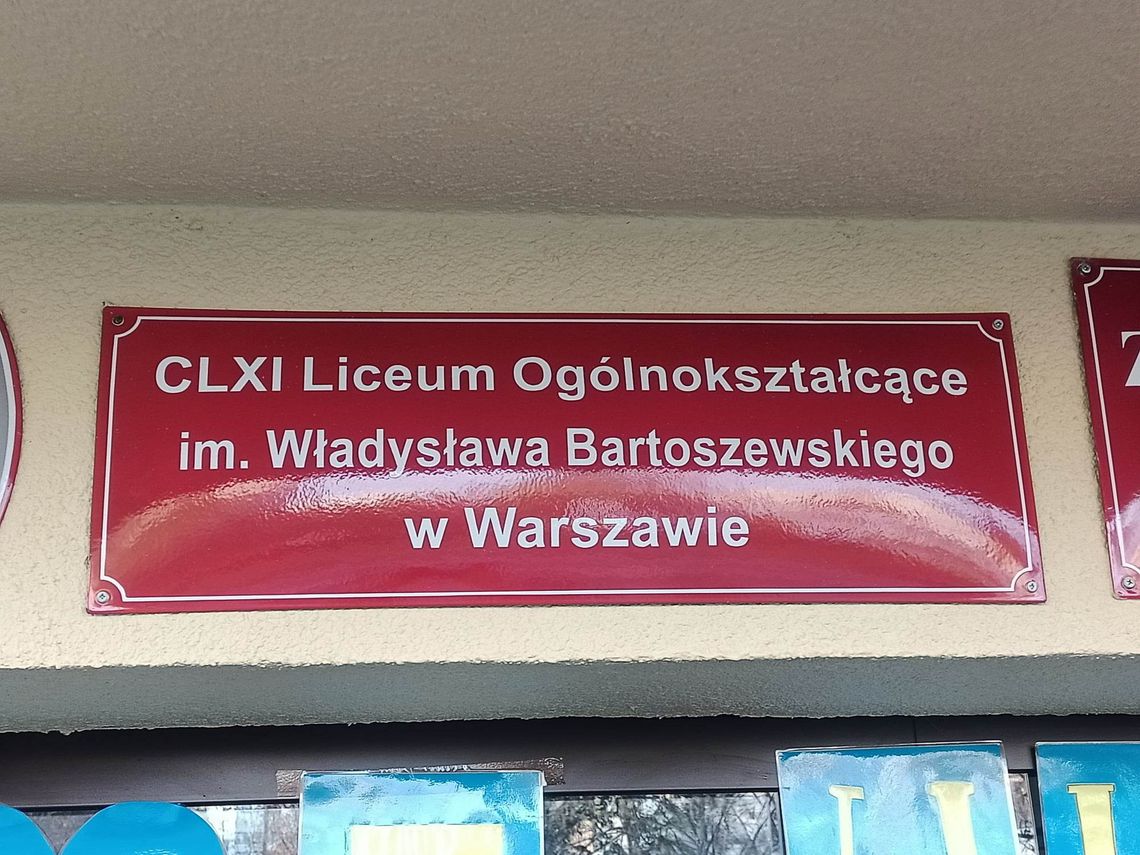 Bartoszewski został patronem liceum ogólnokształcącego przy Smoczej