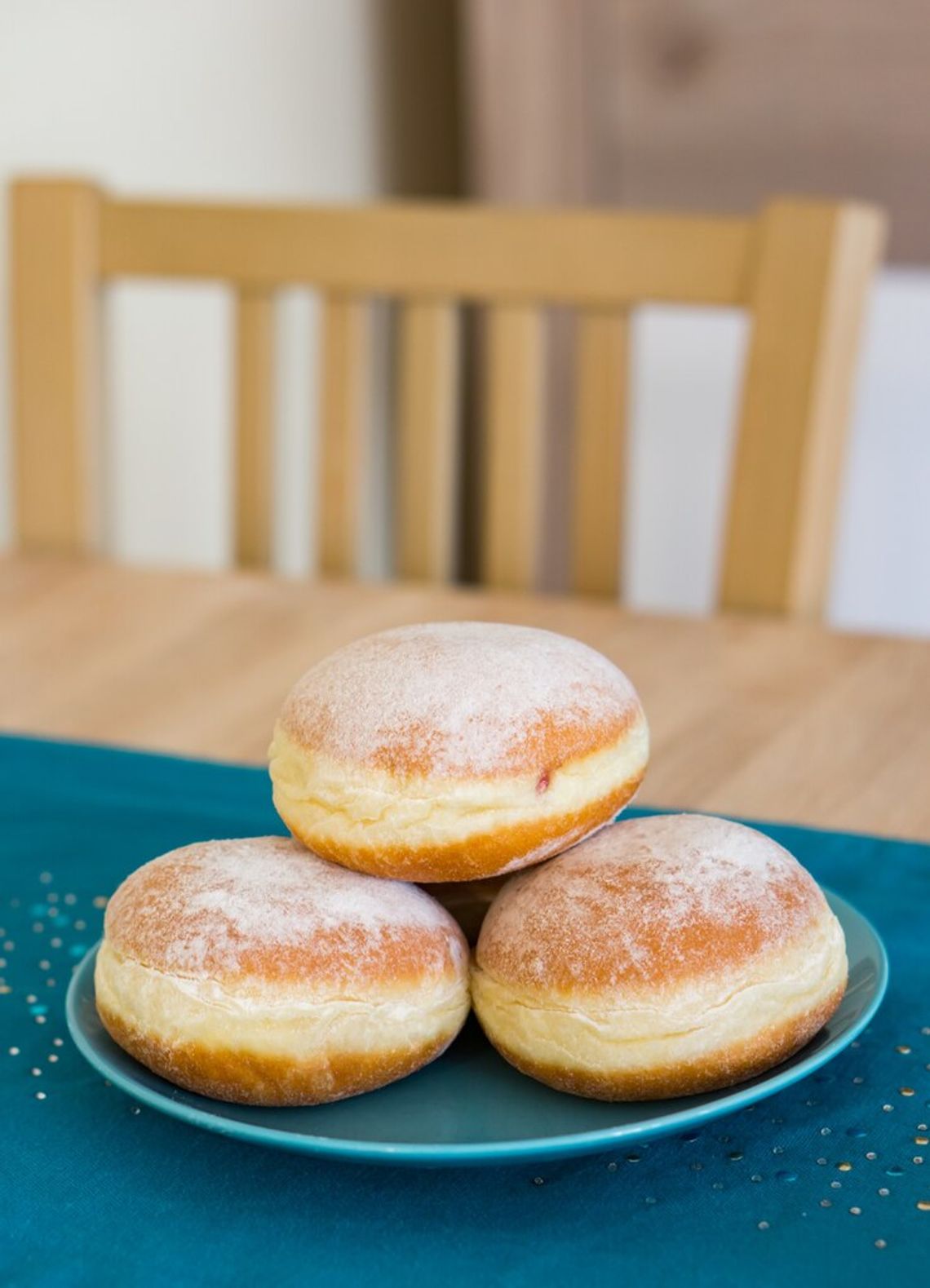 Gdzie zjeść pączki na Woli?