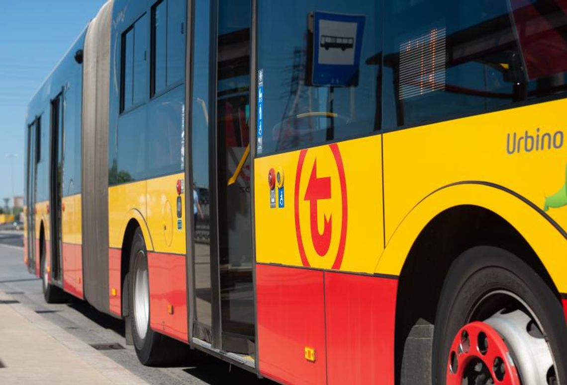 Warszawa szykuje się na Wszystkich Świętych. Zmiany w komunikacji miejskiej Warszawa szykuje się na Wszystkich Świętych. Zmiany w komunikacji miejskiej