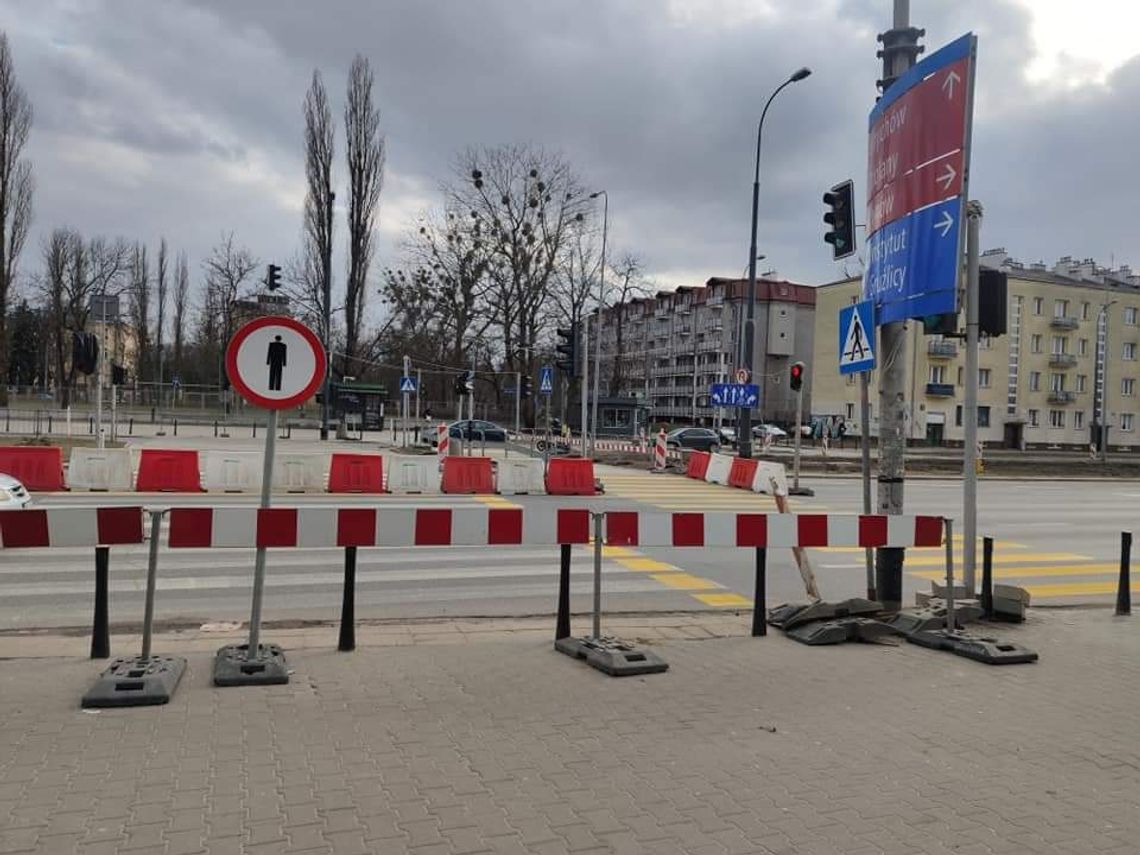 Wycinka drzew i utrudnienia w ruchu. Ruszyły prace na Kasprzaka